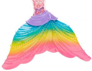 Barbie Sirena Magico Arcobaleno prezzo caratteristiche la coda si illumina giocattolo Mattel 